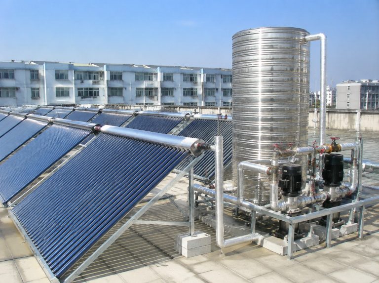 卫滨区商用大容量真空管太阳能热水系统